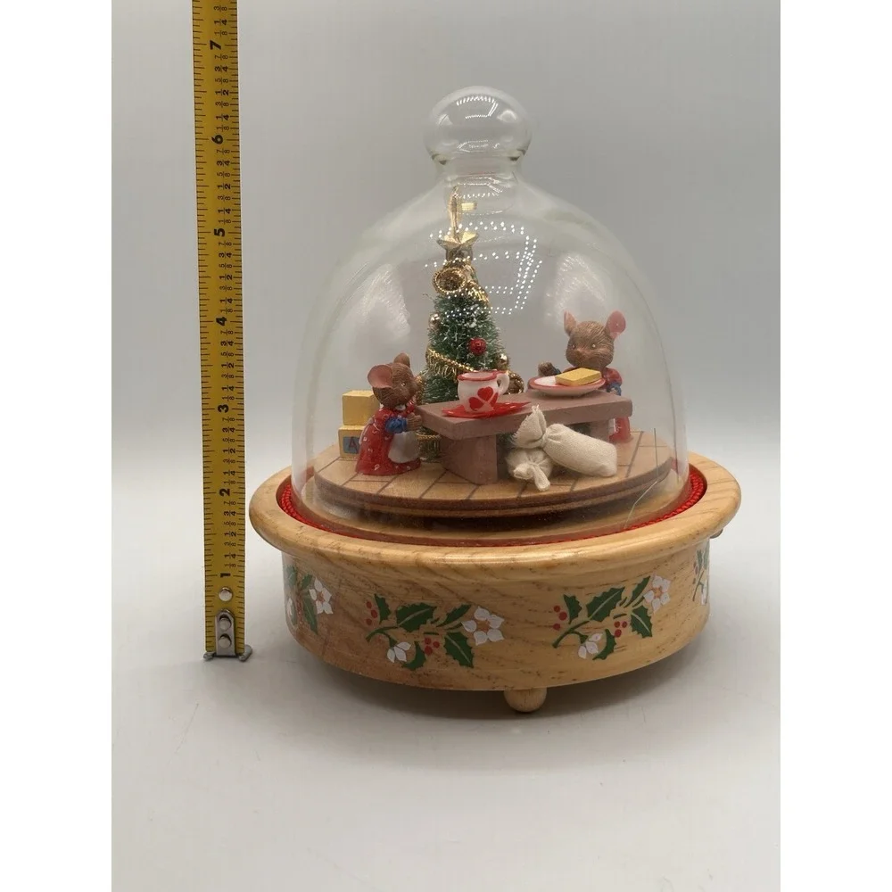Vintage Enesco Christmas Mice‎ Cheese Cloche Musical Animated 1990 Music Box